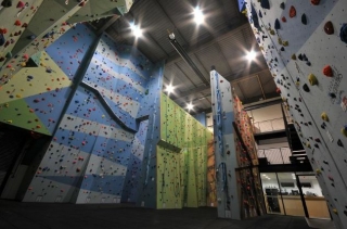  我们的室内攀岩中心 